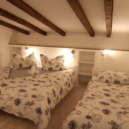 Zera Apartman *
